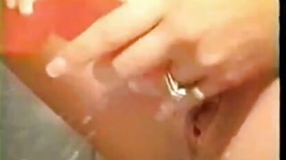 این مرد روی دوست دختر سکسی عکسهای لخت سکسی اش لغزید