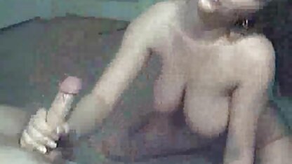 رابطه جنسی خانگی با یک بلوند روی تخت ، باعث شد دختربچه اسپرم را بلع عکس سوپر سکسی لخت کند