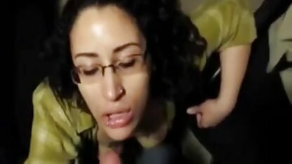 جوجه ای که مدت زیادی بدون شکستن مشروب خورده بود ، خروس را در دهانش گرفت عكس سكسى لخت و سپس آن را به الاغ داد