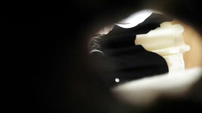 جوجه Busty در الاغ سخت گیر افتاده است عکسهای لخت و سکسی
