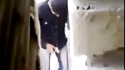 مردی با سکس عکس لخت دختر زیبای خود تقلب می کند